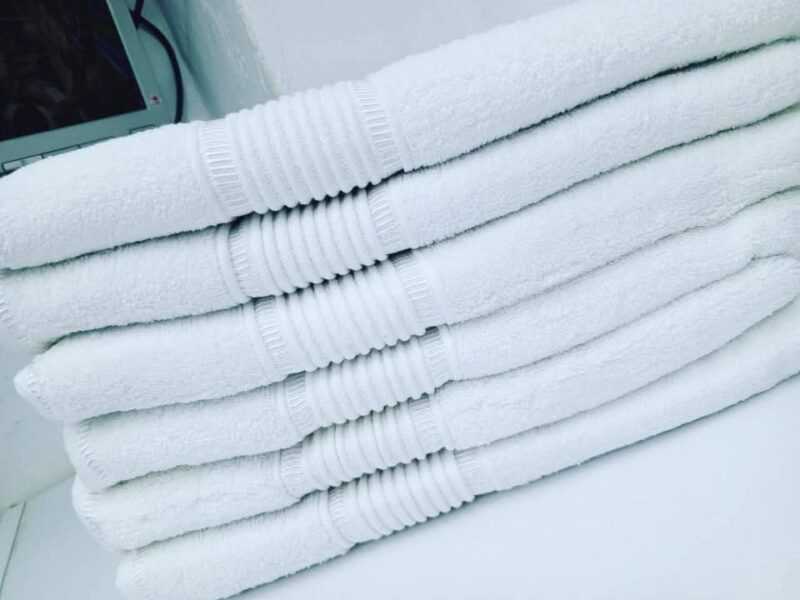 Towels White and Colored - Image 2