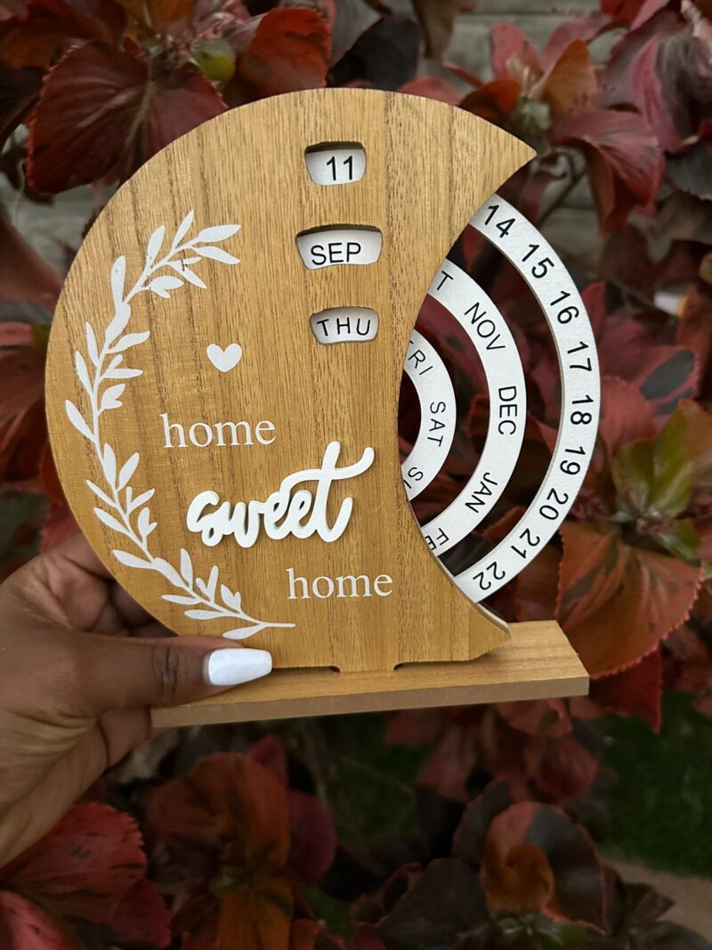 Wooden Creative Perpetual Calendar - Image 3